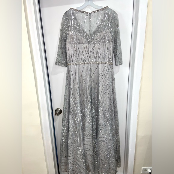 Silver Beaded Evening Gown | Size 14 | Worn Once | Elegant Formal Dress - Picture 3 of 6